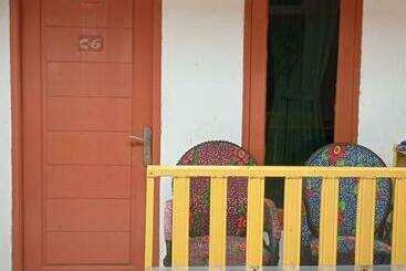 Bed and Breakfast Kontrakan/penginapan Amel Ho