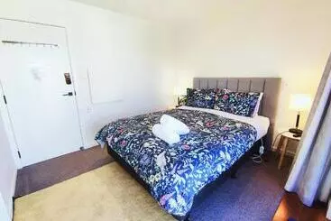 Pensione Antair Lakeview Lodge