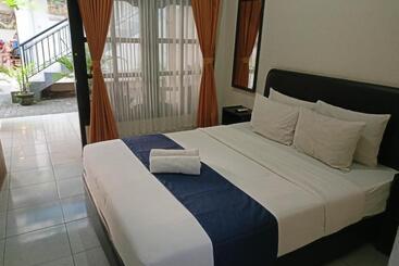 Otel Catur Adi Putra