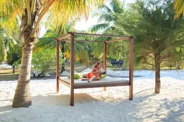 ホテル Equator Village Resort