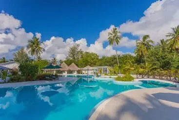 هتل Equator Village Resort