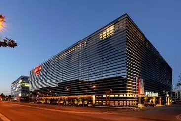 هتل Kameha Grand Zurich, Autograph Collection