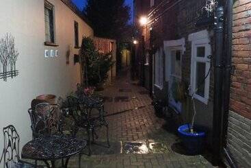 فندق Newport Quay