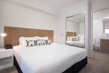 בית מלון כפרי Oaks Mackay Rivermarque