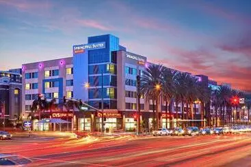 هتل Springhill Suites By Marriott At Anaheim Resort Area/convention Center