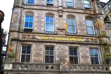 هتل The Inn Place