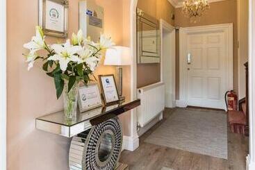 酒店 Wheatlands Lodge Windermere Adults Only Free Car Park