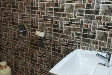 酒店 Village Camp Resort By Wb Inn