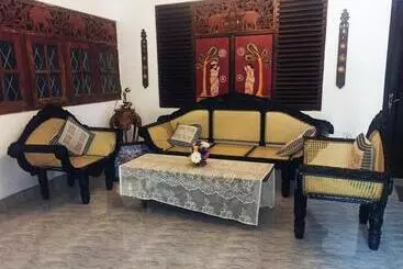 Pensionat Eththota Walawwa Bungalow   Private Rooms With Attached Bathrooms   Ac Or Non Ac