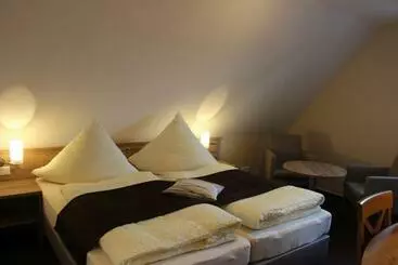 Aamiaismajoitus (B&B) Gasthof Klosterkeller