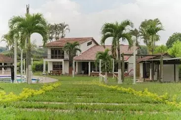 Hotelli Chalet La Sofia By Majuva