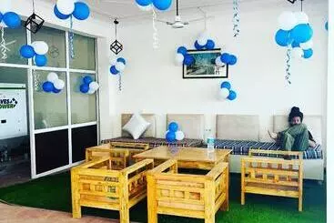 Auberge Skyard Premium, Tapovan