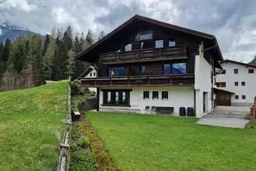 Alpinum Hostel