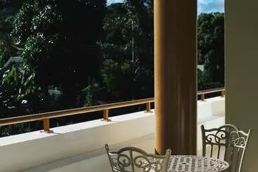 Crown Beach Hotel Seychelles