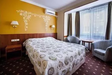 Novy Bereg Hotel Yacht Club