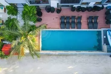 Ari Grand Hotel & Spa