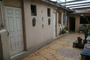 هاستل Hostal Cactus