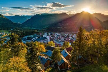 Hideaway Hotel Montestyria Chalets & Suiten