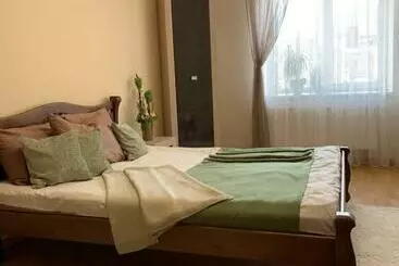 Aparthotel центр. вул. с. крушельницької. 2 кімнати