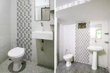 Spot On 67841 Hotel Rajeshwar