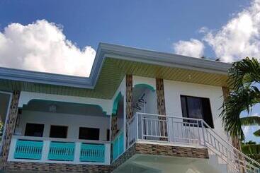 هاستل Rosita S Cottages By The Road