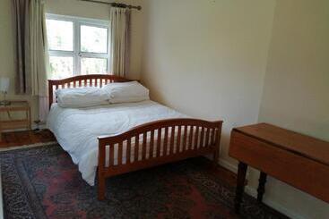 ベッドアンドブレックファースト Lisieux House On Lough Neagh