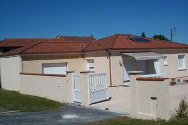 פנסיון Villa Marcus