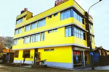ペンション Hostal The Golden Paradise