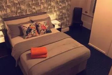 هتل Tropics Beach