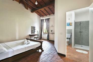 Pensiune Mondo Pazzo