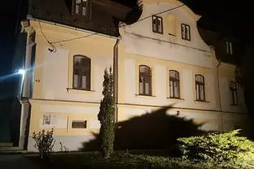 ベッドアンドブレックファースト Brezovay Kastély Panzió