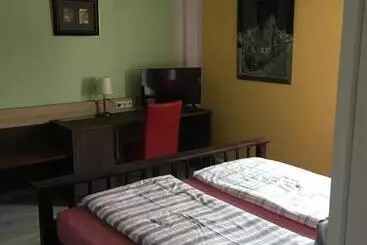 Aamiaismajoitus (B&B) Gasthof  Zur Brücke