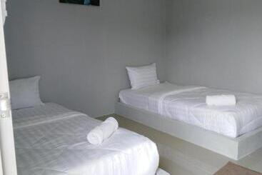 Отель บ้านไม้หอมบูติค สวนผึ้ง