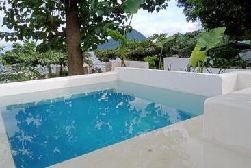 Bed and Breakfast Baywalk Suites Batangas