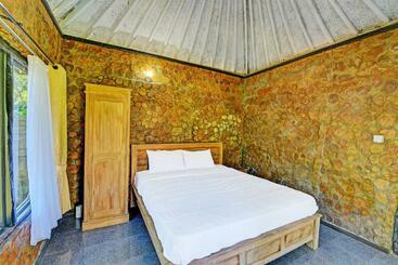 Отель Oyo 91229 Pondok D Asah Sanda