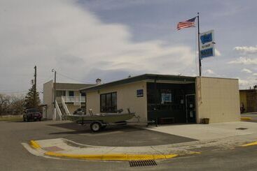Trout Montana Motel