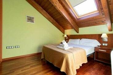 Apartamentos Villanua 3000