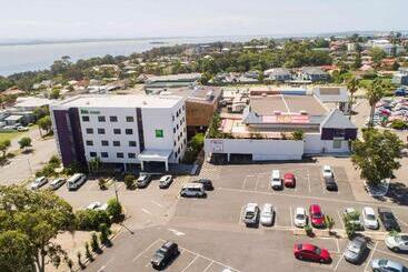 בית מלון כפרי Ibis Styles The Entrance