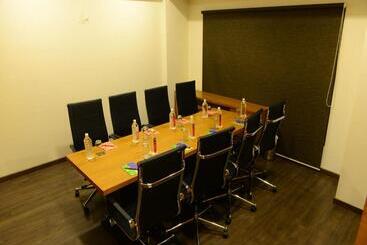 Hotelli Narayani Heights, Ahmedabad