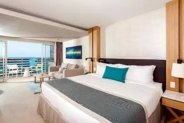 هتل Sonesta Ocean Point Resort  All Inclusive   Adults Only