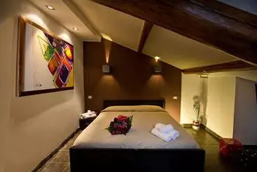 هتل The Victory Suite