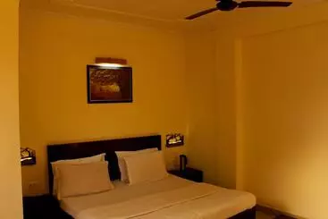 Отель Himalaya Haridwar @ Har Ki Pauri Road