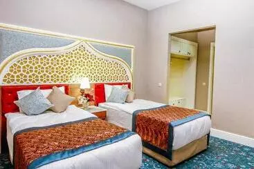 Hotel Royal Taj Mahal