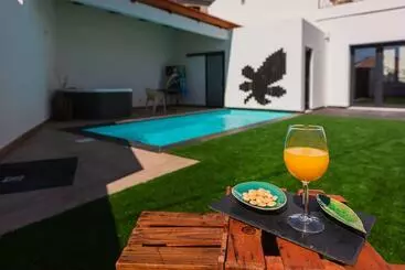 Aamiaismajoitus (B&B) Gamboas Place