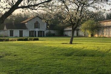 مبيت وإفطار Grand Jardin   Clairefontaine