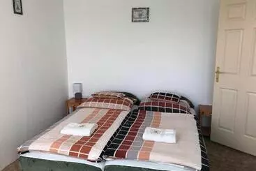 Aamiaismajoitus (B&B) Korona Panzió