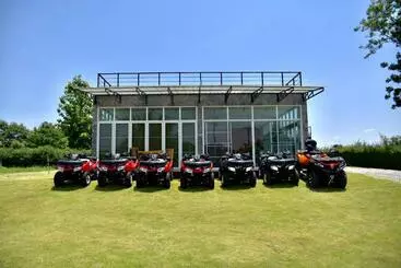 Aamiaismajoitus (B&B) Aly’s House