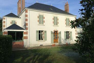 פנסיון Aux Coeurs De L Atelier