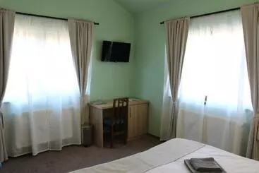 Majatalo Livada De Zmeura