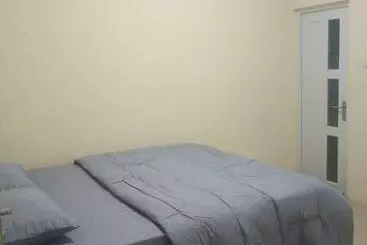 Pensão Awzguesthouse